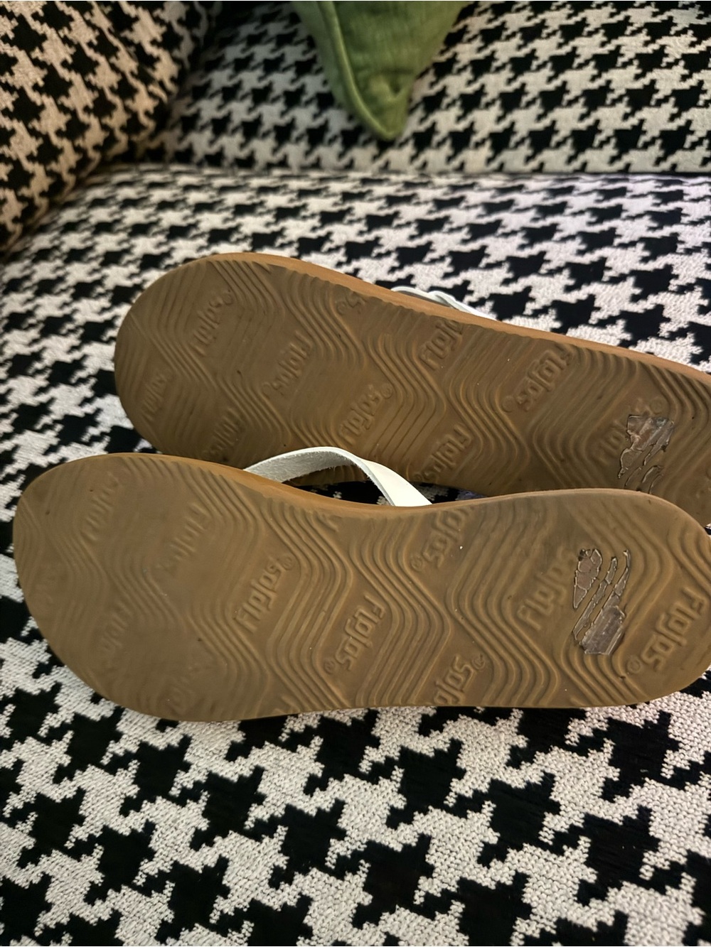 Flojos White Strap Flip Flops❗️ - Picture 5 of 7